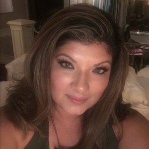 Meet your Posher, Louanna